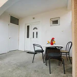  Apartament Sara